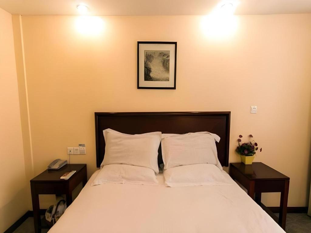 Greentree Inn Suzhou Guanqian Yangyuxiang Metro Station Business Hotel Dış mekan fotoğraf