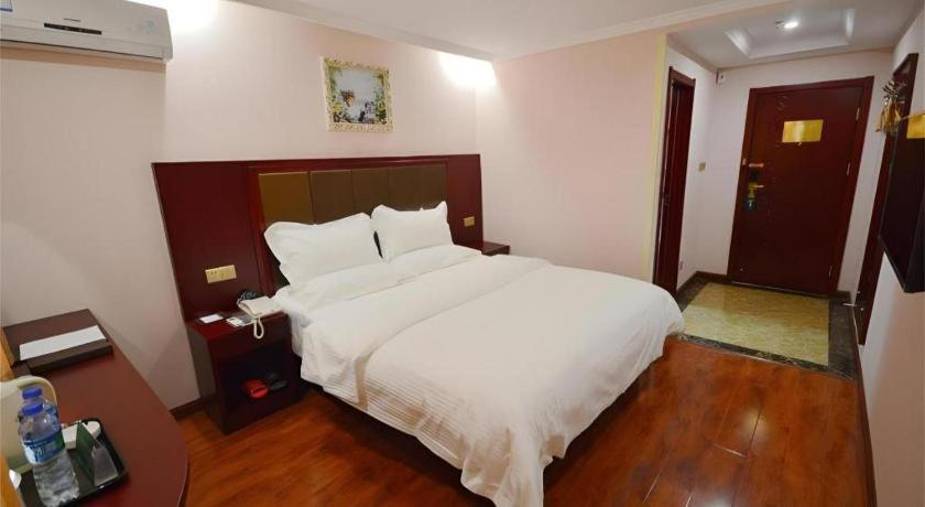 Greentree Inn Suzhou Guanqian Yangyuxiang Metro Station Business Hotel Dış mekan fotoğraf